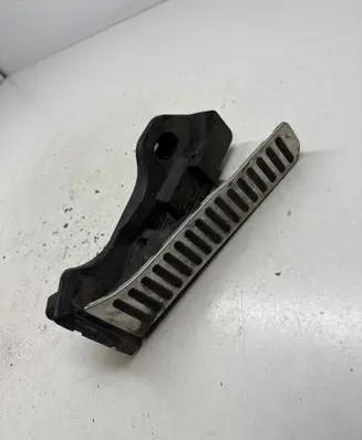 Volkswagen Golf Cross Accelerator throttle pedal 1K1721503R 6PV00889020