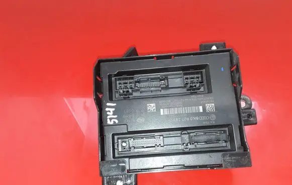 Audi A5 8T 8F Comfort/convenience module 8K0907289C 5DK00940530 8K0907461A