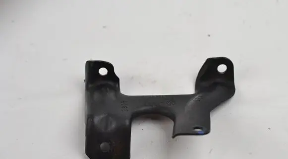 Audi A6 S6 C6 4F EGR valve cooler bracket 059131121C