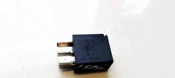 Volvo V70 Other relay 9441161