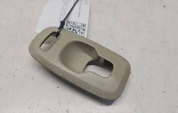 Volvo S60 Front door window switch trim 09193384