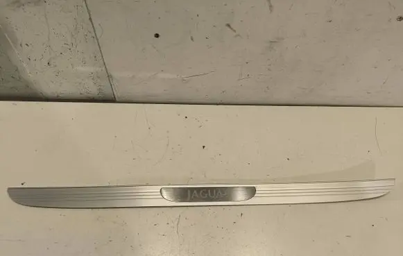 Jaguar X-Type Front sill trim cover 1X435413208BC