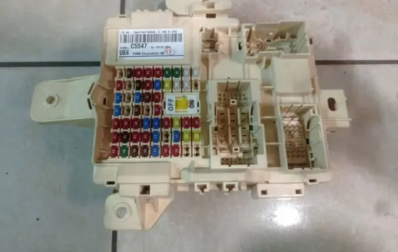 KIA Sorento Fuse module 91950C5547 1319115084 C55471901150204
