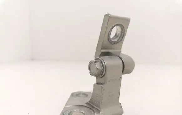 Volkswagen PASSAT B6 Front door upper hinge 3C0831401D