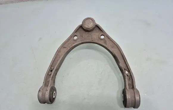 Audi Q7 4L Front upper control arm/wishbone 