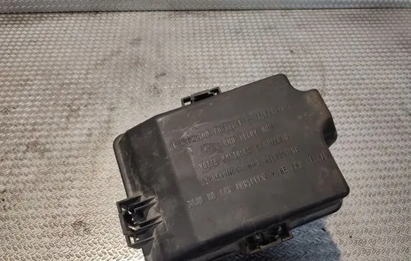 Iveco Daily 35 - 40.10 Fuse box set 69500825