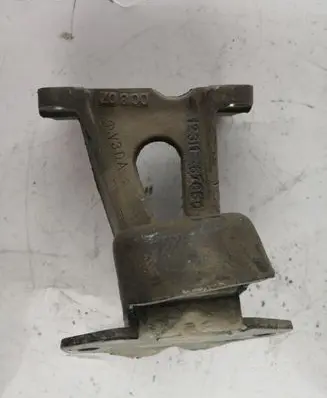 Toyota Land Cruiser (HDJ90) Engine mounting bracket 1231167050