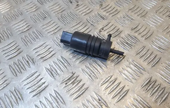 Audi A3 S3 8V Windscreen/windshield washer pump 1K5955651