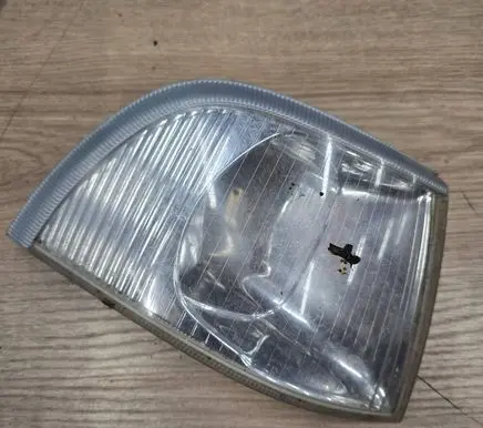 Volvo S40, V40 Front indicator light 30854654