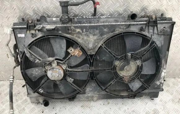 Mazda 6 Radiator cooling fan shroud