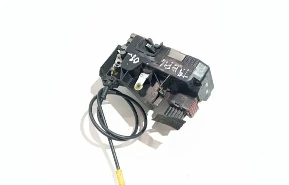 Renault Trafic II (X83) Front door lock 8200008246 91166237