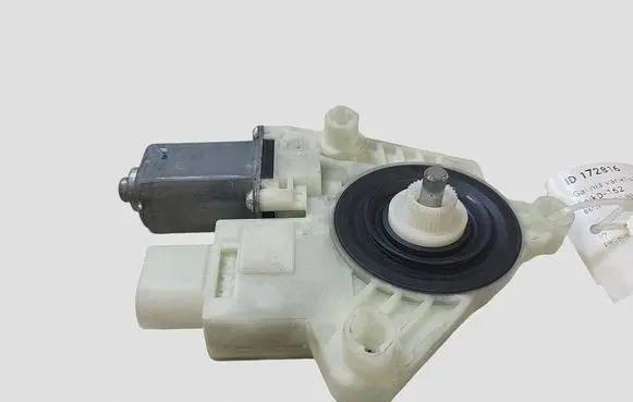 BMW 5 G30 G31 G38 Rear door window regulator motor 7455084