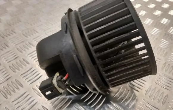 Ford Focus C-MAX Heater fan/blower 3M5H18456AD