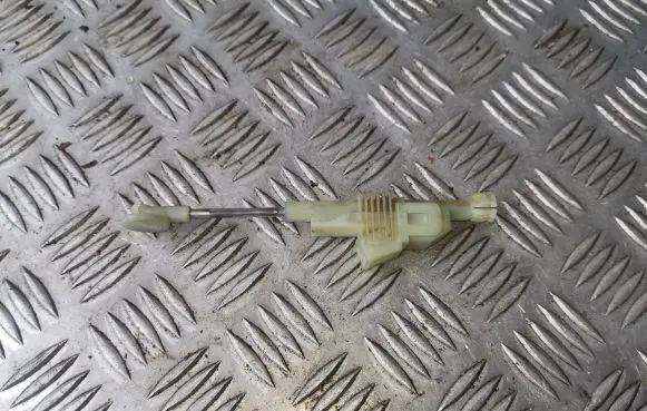 Volvo S60 Clutch pedal sensor 9472979