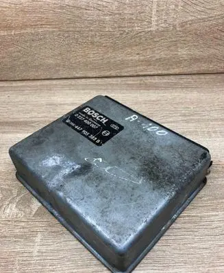 Audi 100 200 5000 C3 Engine control unit/module ECU 447905383B 227400007