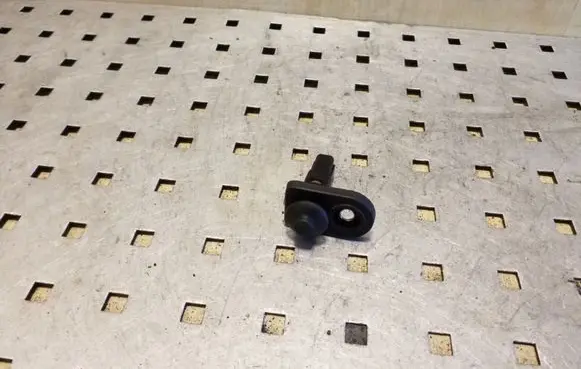 Hyundai i40 Front door sensor 