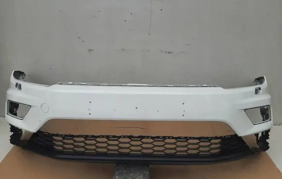 Volkswagen Tiguan Front bumper