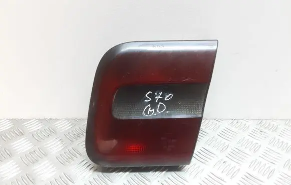 Volvo S70 V70 V70 XC Tailgate rear/tail lights 9157009