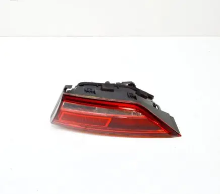 Audi A3 S3 8V Tailgate rear/tail lights 8V5945076