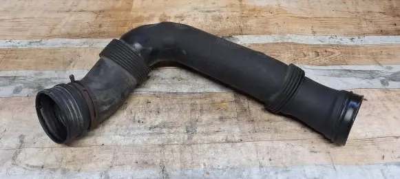 Skoda Octavia Mk2 (1Z) Air intake hose/pipe 1K0129618AJ 1K0129618