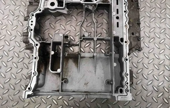 Audi A5 8T 8F Oil sump 06E103603P