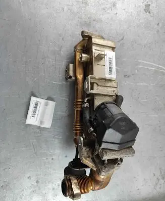 BMW 7 F01 F02 F03 F04 EGR valve cooler 11717822350 11717823210 7822350