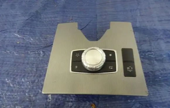 Mercedes-Benz E W212 Head unit multimedia control A21268069932126806993