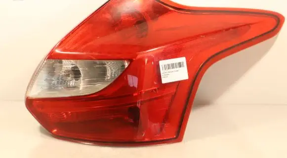 Ford Focus C-MAX Rear/tail lights E414585