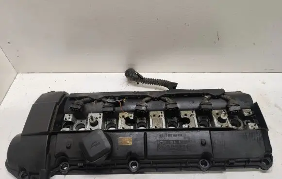 Rocker cam cover