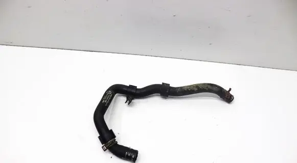 Engine coolant pipe/hose