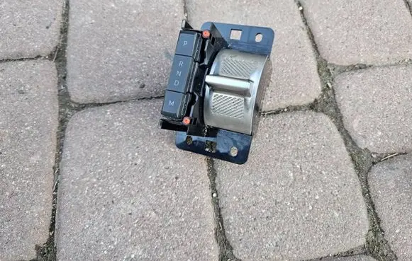 Opel Mokka B Gear selector 98440959ZD