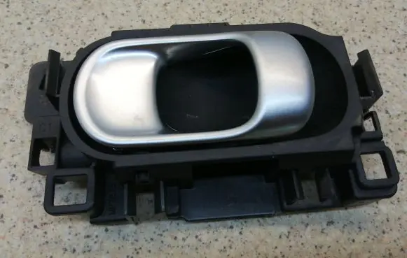 Citroen C3 Aircross Front door interior handle 39008123