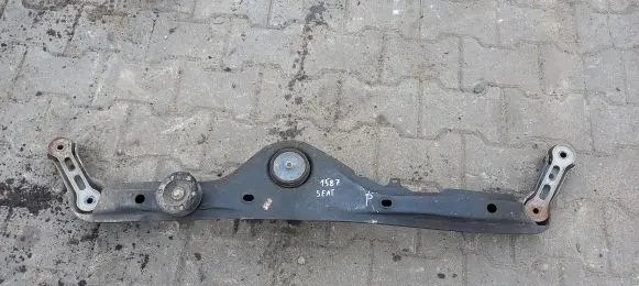 Seat Ibiza II (6k) Fender mounting bracket