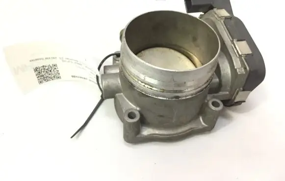 BMW 5 F10 F11 Throttle valve 7597871