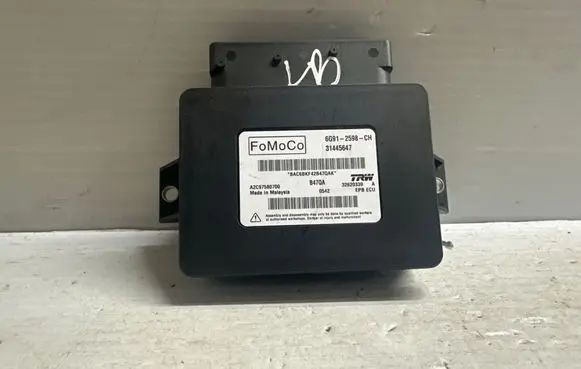 Volvo XC70 Hand brake control module 31445647