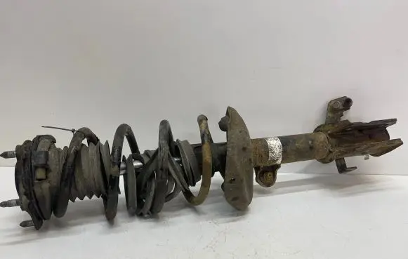 Honda CR-V Front shock absorber/damper