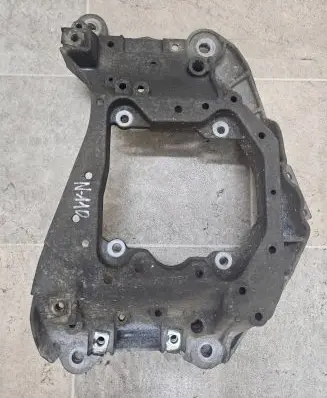 Audi A8 S8 D4 4H Gearbox mounting bracket 4G0399263G