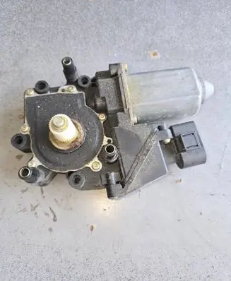 Audi A6 S6 C4 4A Rear door window regulator motor 114188100 910100 050719