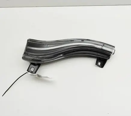 Aston Martin DBX Tailgate rear/tail lights MY83138453BE