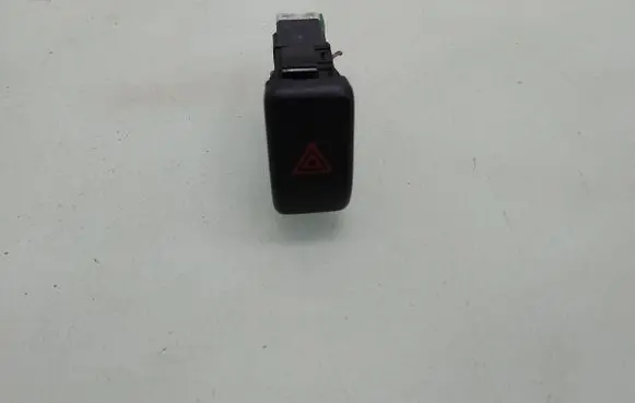 Honda CR-V Hazard light switch M19155HZSS3N