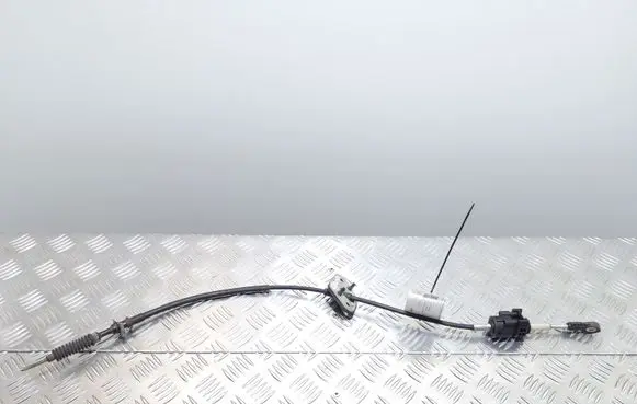 Hyundai Genesis Gear shift cable linkage