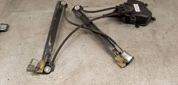 Seat Ibiza IV (6J,6P) Front door window regulator with motor 6J4837401 6R0959801