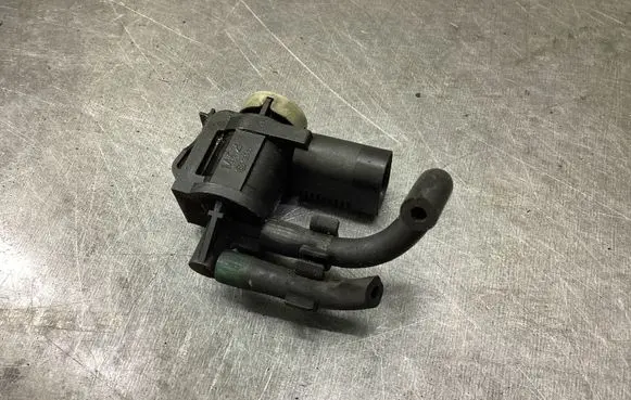 Audi A6 S6 C6 4F Turbo solenoid valve 1J0906283C