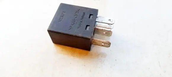 Iveco Daily 40.8 Other relay 500326610