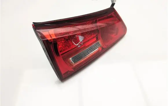 Lexus IS 220D-250-350 Rear/tail lights