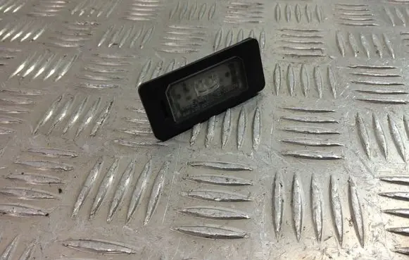 BMW 3 F30 F35 F31 Number plate light 7193293