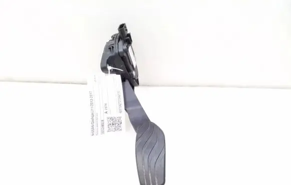 Nissan Qashqai Accelerator throttle pedal 180024BG0B