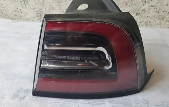 Tesla Model 3 Rear/tail lights