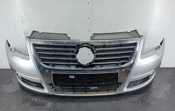 Volkswagen PASSAT B6 Front bumper LA7W