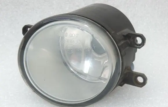 Toyota Auris 150 Front fog light 812200D041
